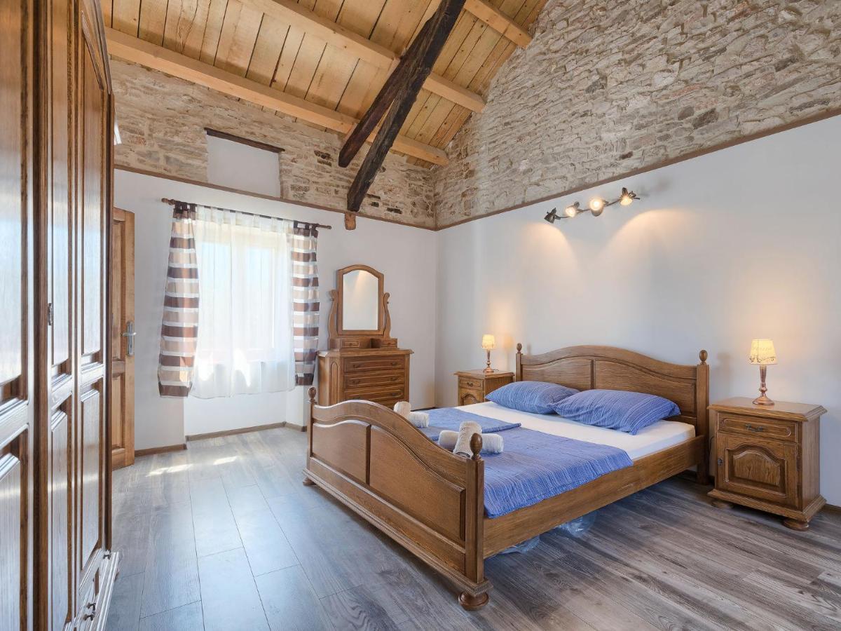 Holiday Home Evelina By Interhome Liznjan Ngoại thất bức ảnh