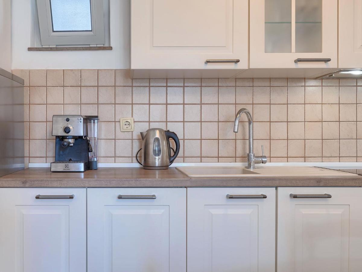 Holiday Home Evelina By Interhome Liznjan Ngoại thất bức ảnh
