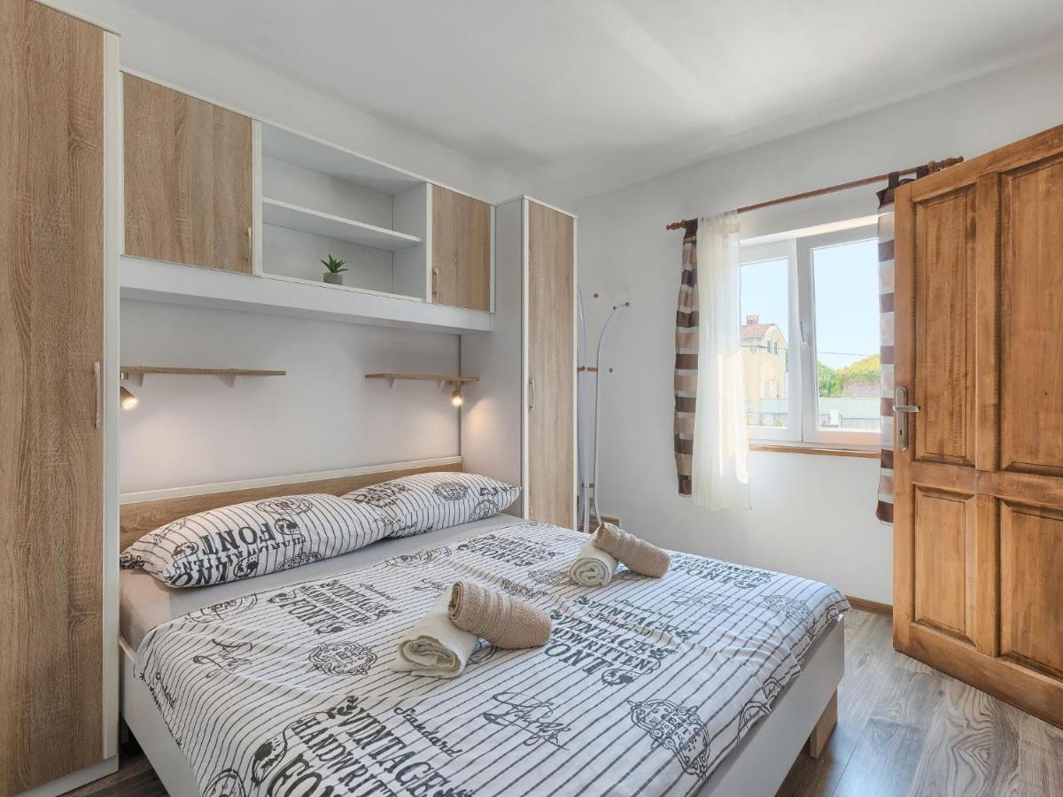 Holiday Home Evelina By Interhome Liznjan Ngoại thất bức ảnh